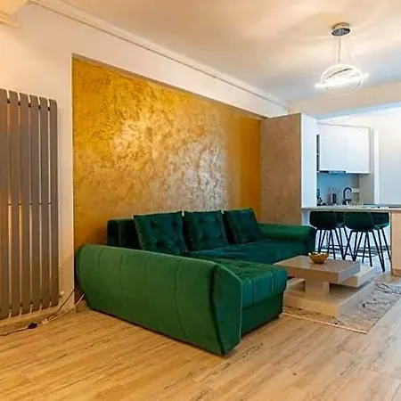 Gold House Byr S Mamaja