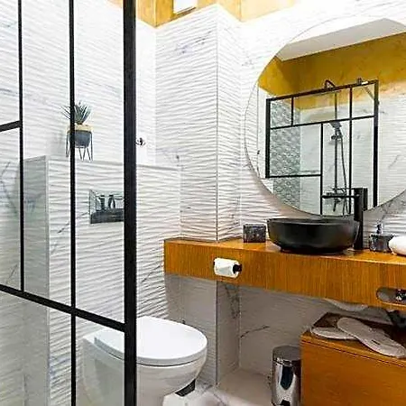 Hotel Gold House Byr S