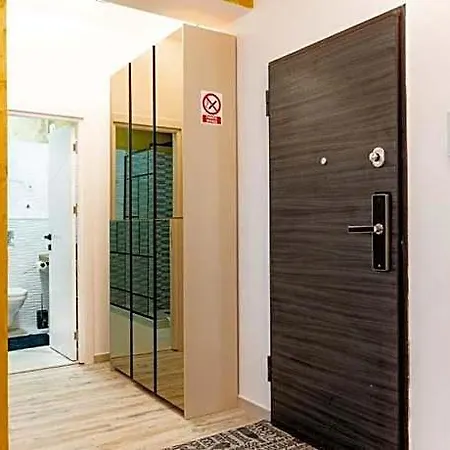 Hotel Gold House Byr S Mamaja