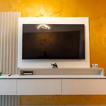 Hotel Gold House Byr S 4*